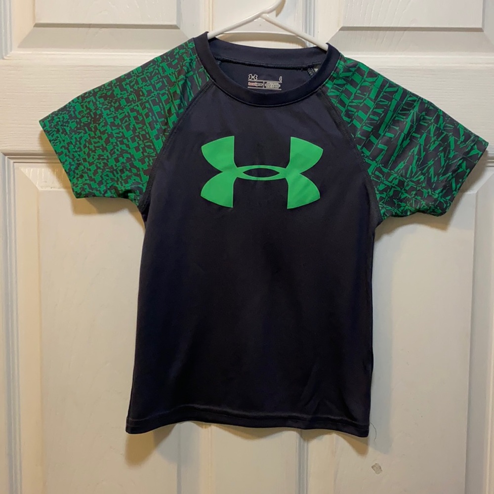 Boys Size 4 Under Armour Shirt
